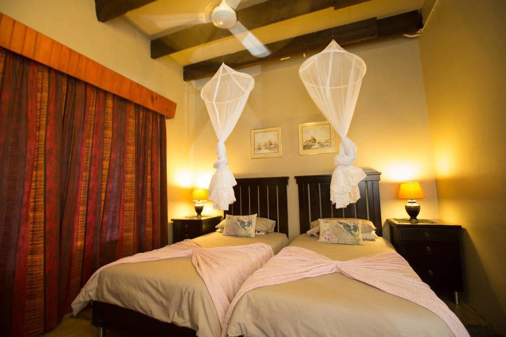 Maninghi Lodge Hoedspruit Exteriör bild