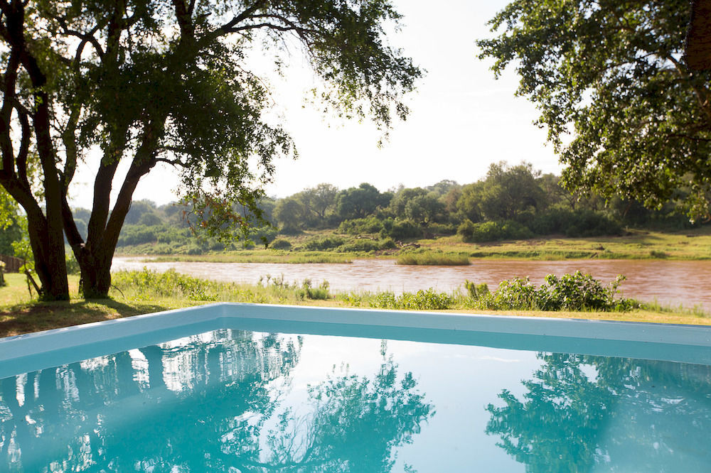 Maninghi Lodge Hoedspruit Exteriör bild